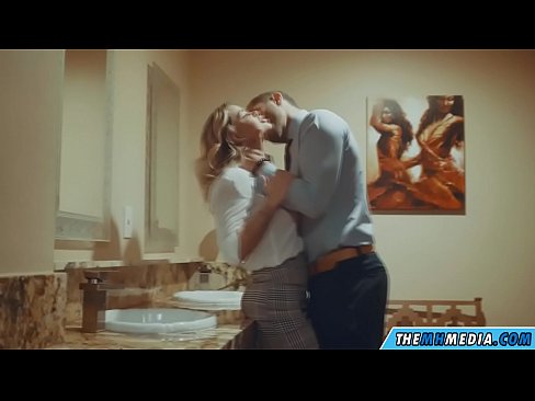 ❤️ Büyük memeli bir sarışın seni umumi tuvalette baştan çıkardığında ️ Porno tr.bitcoinex.top ❌